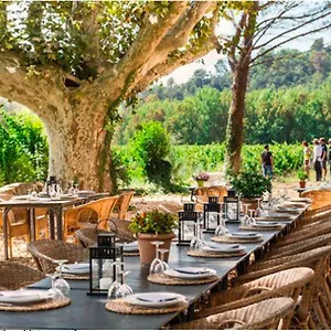 https://domaine-regis-freres.fr-provencehotel.com